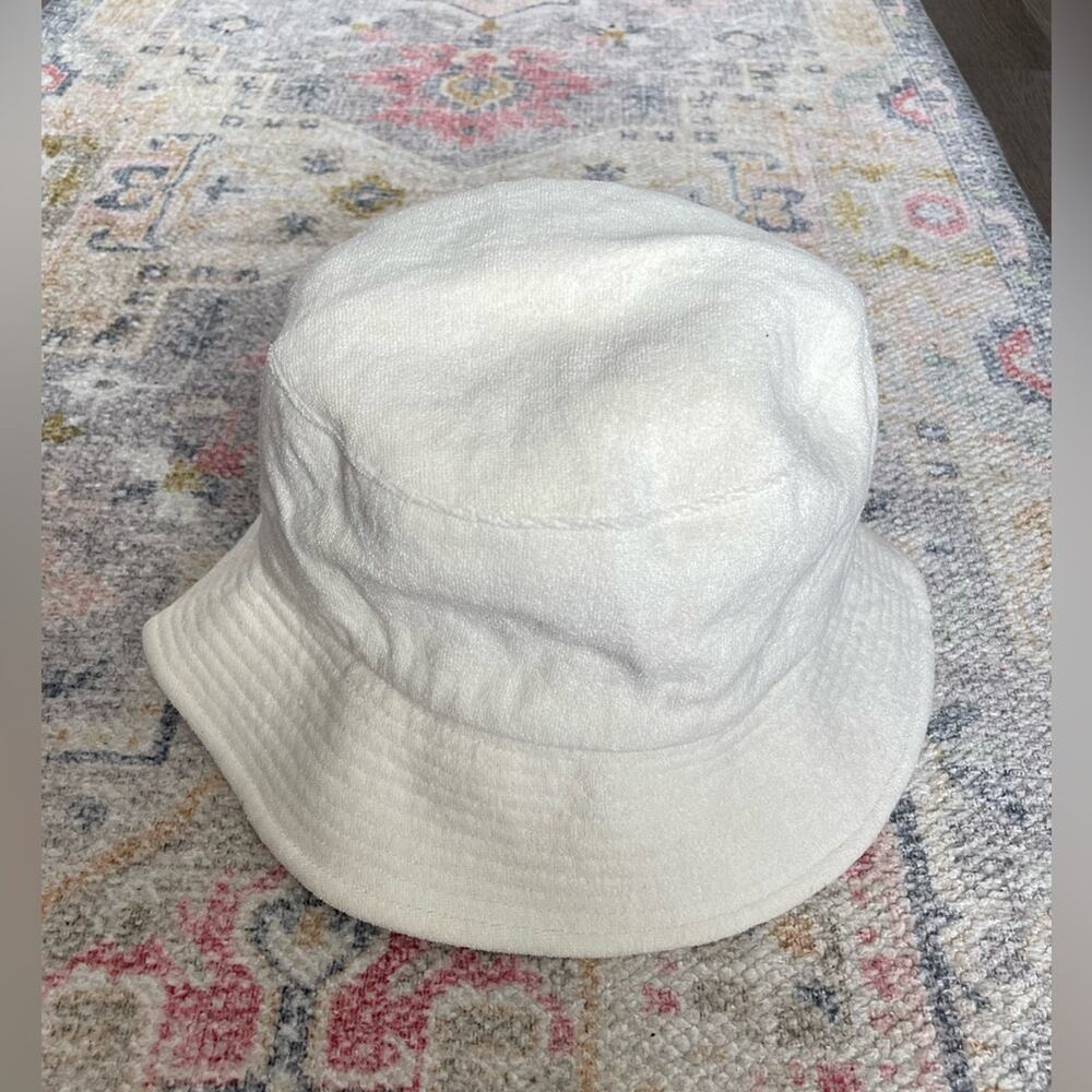Stoney Clover Ln Mermaid Terry Bucket Hat Seashell NWT